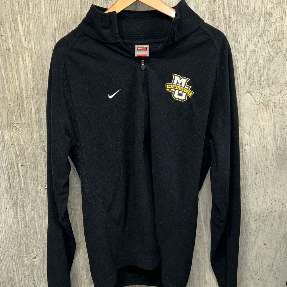Nike Marquette University Black Quarter-Zip Pullover with Embroidered Logo -‎ M
